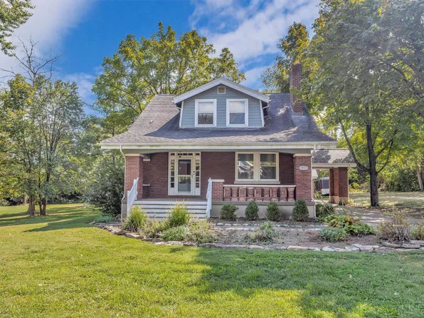 1917 Springdale Rd, Cincinnati, OH 45231