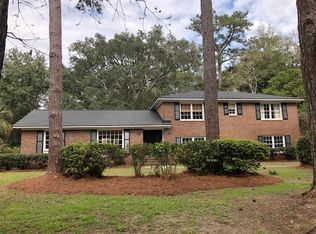 332 Molasses Ln, Mount Pleasant, SC 29464