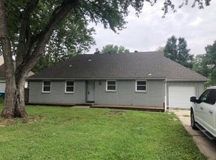 831 Marilynn Ave, Liberty, MO 64068