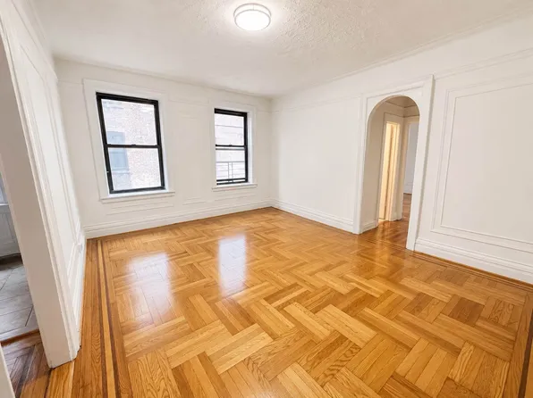 1515 Grand Concourse image 1 of 6