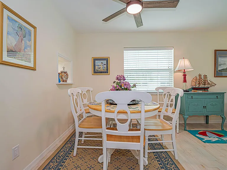 1441 Ocean Dr — Photo 15