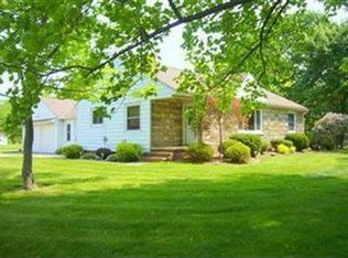 29393 White Rd, Willoughby Hills, OH 44092