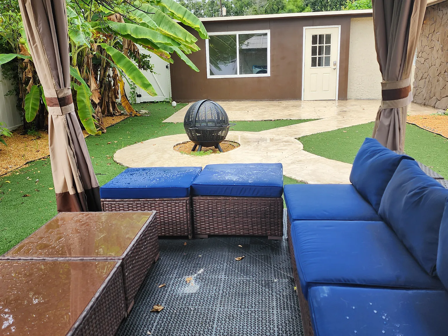 Studio, 350 sqft, $800 — Photo 2