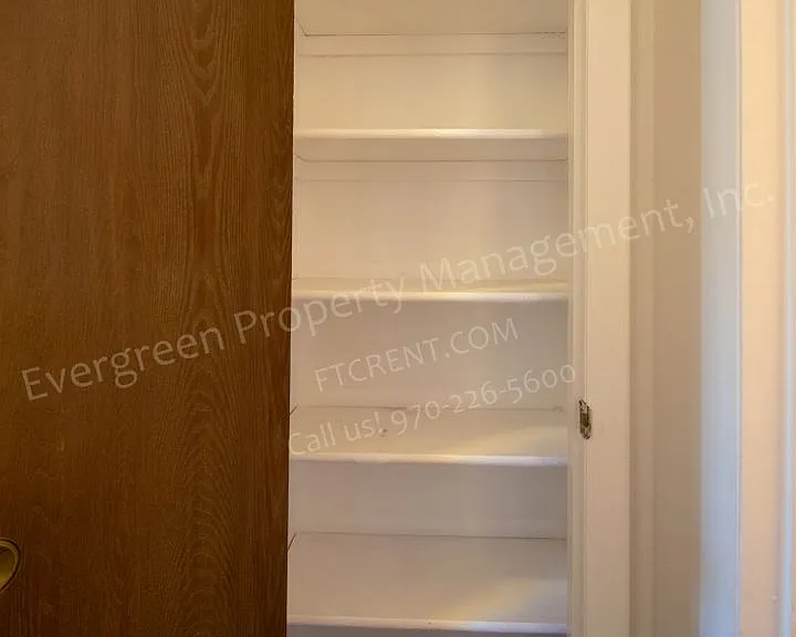 2401 W Stuart St — Photo 28