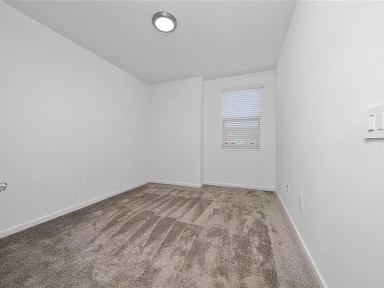 7720 Stone Creek Trl — Photo 15