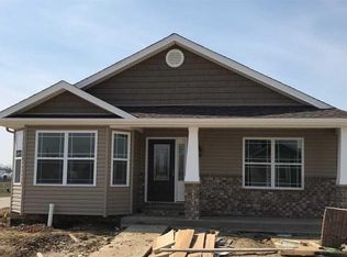 3901 Red Bird Ln, Swansea, IL 62226