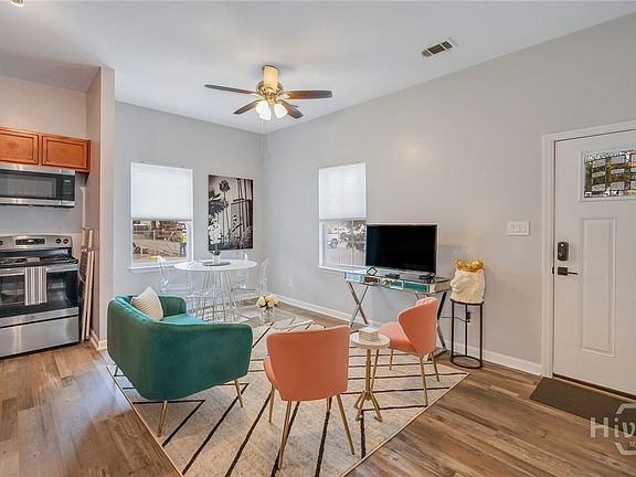 4th image of 321 W 31st St #1