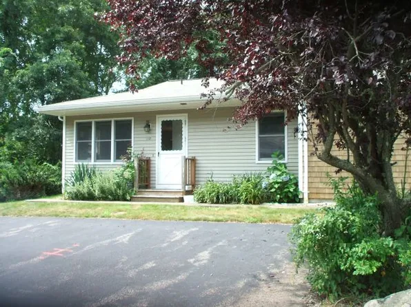 19D Castle Rock Dr, Charlestown, RI 02813