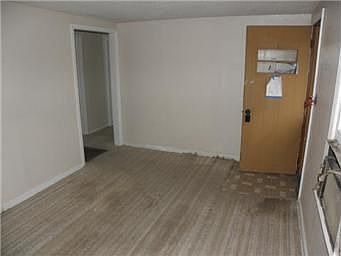 3rd image of 2825 N 42nd St