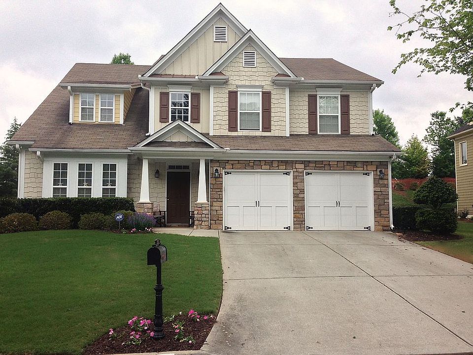 1st image of 530 Stillhouse Ln