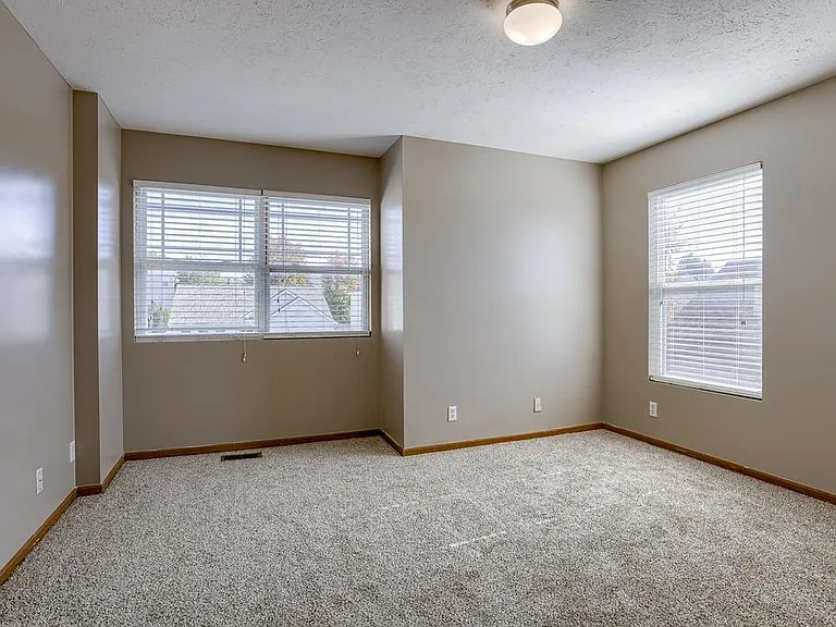 3822 S 191st St — Photo 19