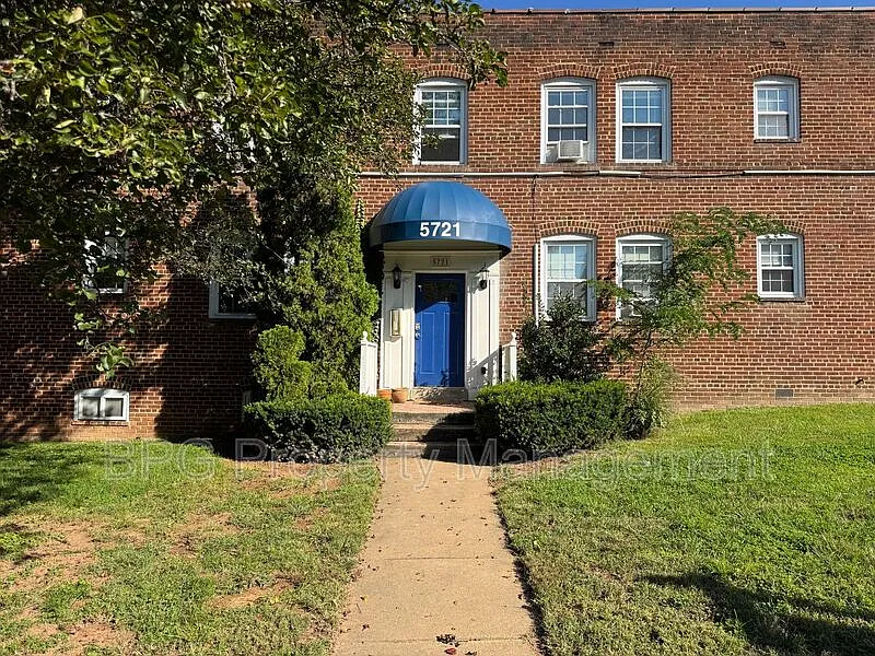 1 bed, 1.0 bath, $1,525 — Photo 2