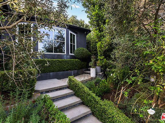 3rd image of 3301 Adina Dr