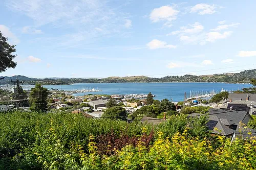 23 Glen Dr Photo 1
