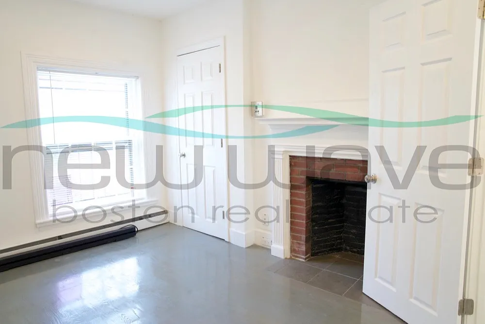 Studio, 450 sqft, $2,600 — Photo 2