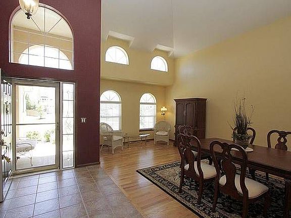 Entry and Dining