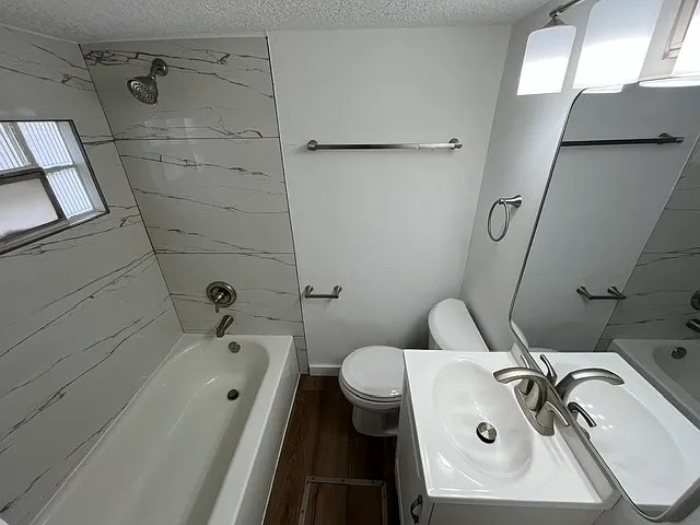 1017 W Spruce St #4 — Photo 7