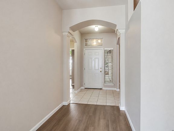 3rd image of 1136 Berry Creek Dr