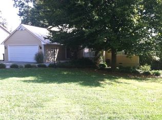 7312 Foxlair Rd, Knoxville, TN 37918