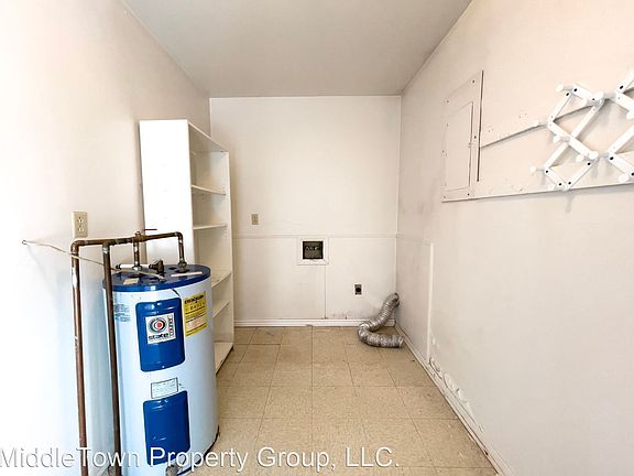 5th image of 1407 N County Road 500 W