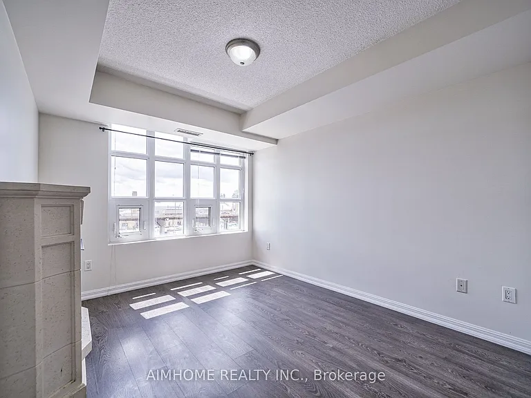 65 Liberty St #504 — Photo 14