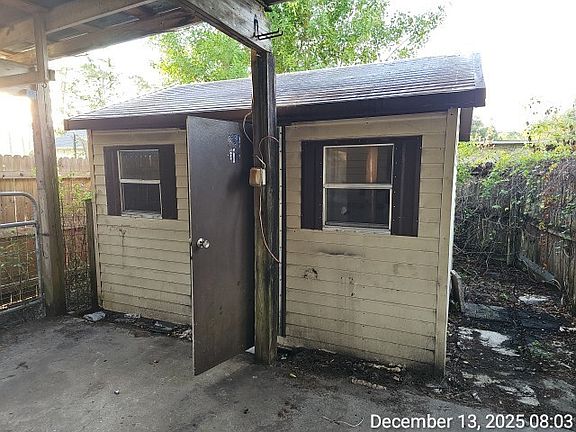 5th image of 202 Laidback Way