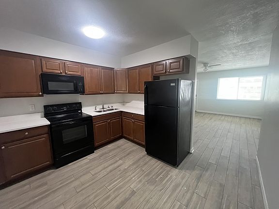 5th image of 2290 S Palmetto Ave #H3