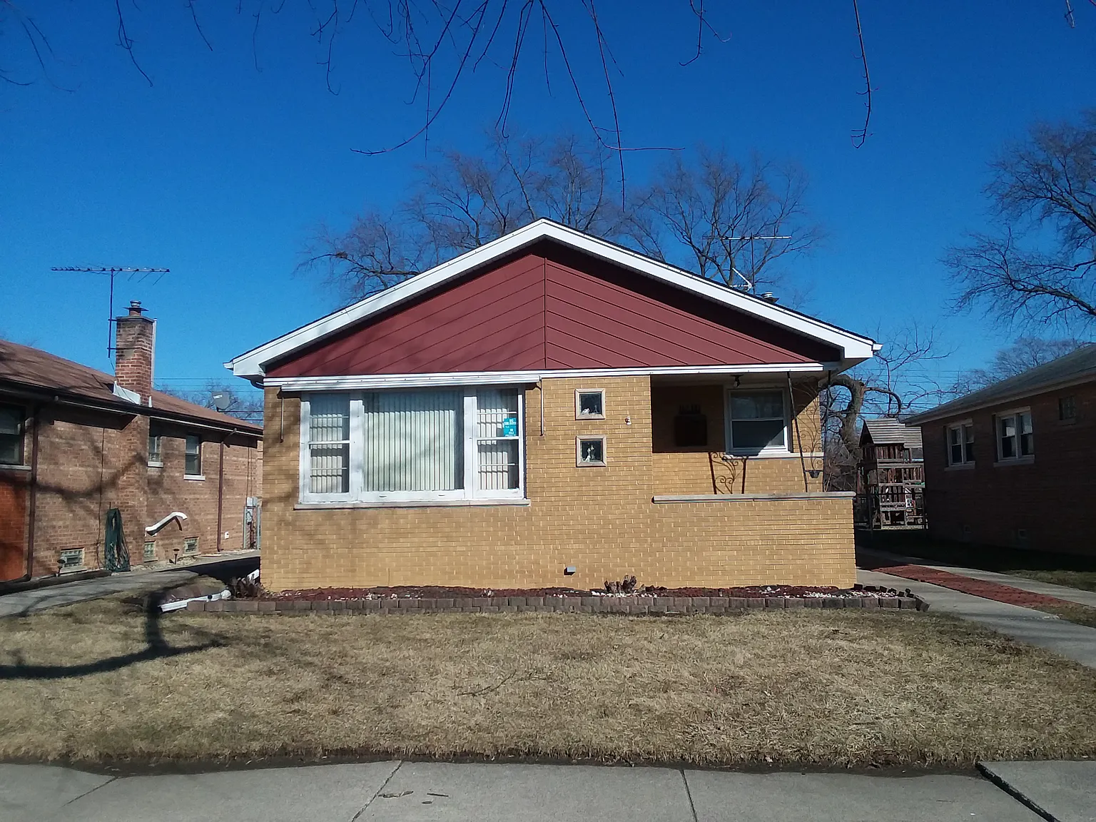 15611 Ellis Ave photo 1