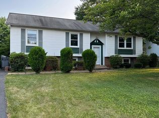 10224 Ginny Way, Manassas, VA 20110