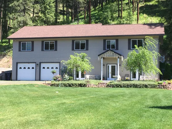 12465 Chumstick Hwy #1, Leavenworth, WA 98826