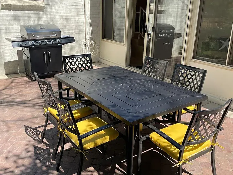 S Clayton St — Photo 35