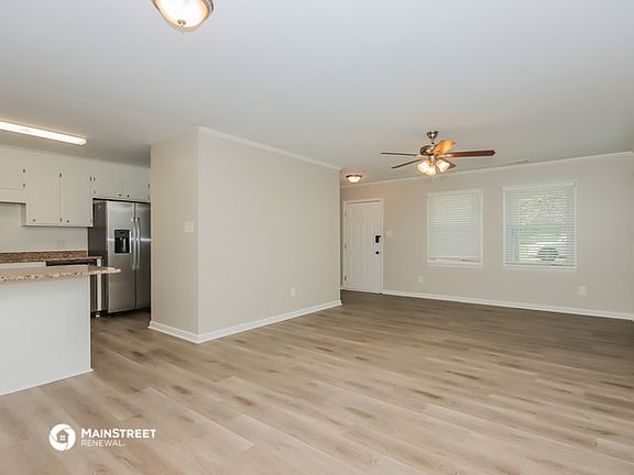 5th image of 117 Macy Ln