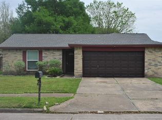36 Wagon Lane Loop, Angleton, TX 77515