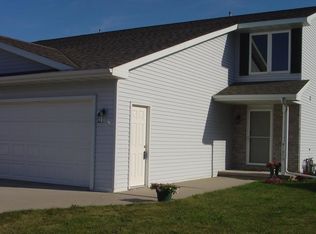 W5809 Skippers Ln, Appleton, WI 54915