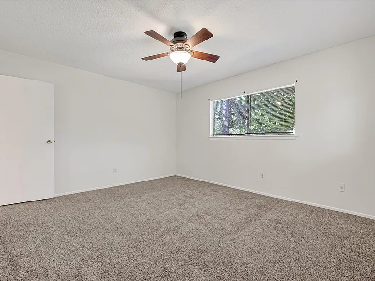 1106 E Red Cedar Cir — Photo 33