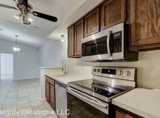 203 Kathleen Dr, Midwest City, OK 73110