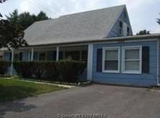 12102 Round Tree Ln, Bowie, MD 20715