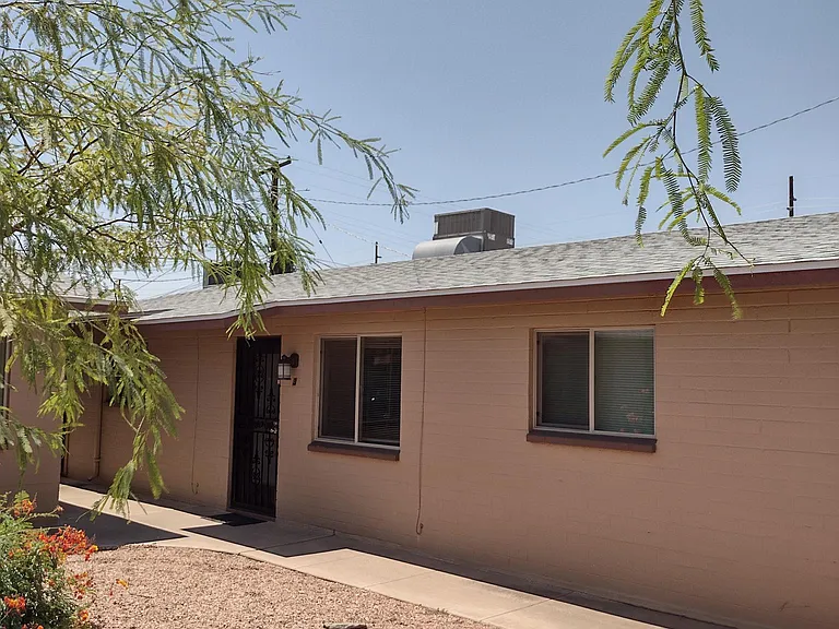 509 E Vogel Ave #3 — Photo 2