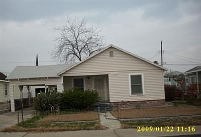 2nd image of 115 Pierce St
