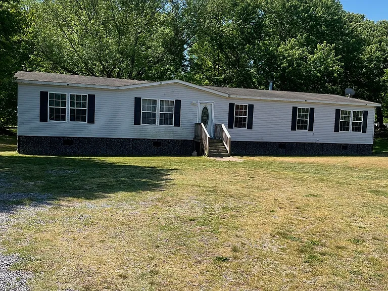 11931 Indian Hill Ln — Photo 1