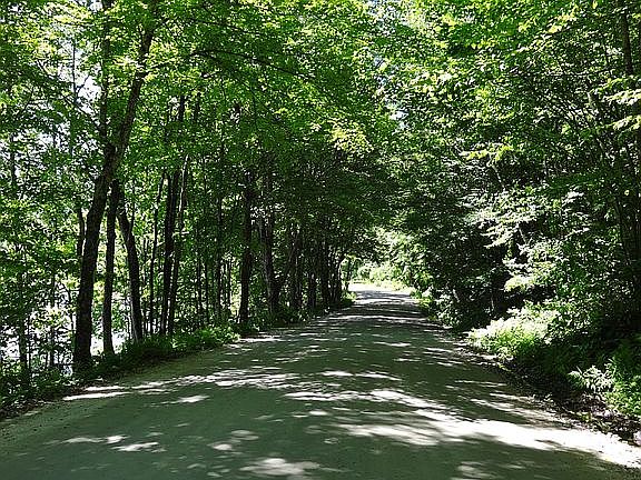 Spectacular road follows river