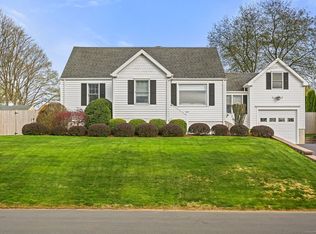 42 Valley View Rd, Fairfield, CT 06824