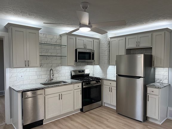 2nd image of 1935 E 123rd St APT 2