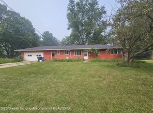 3116 Manley Dr, Lansing, MI 48910
