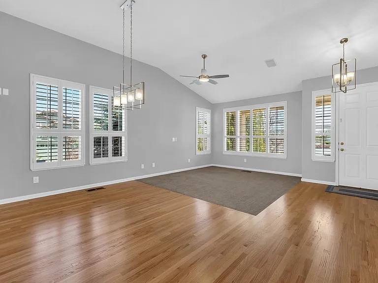 4798 Village Green Pkwy — Photo 5
