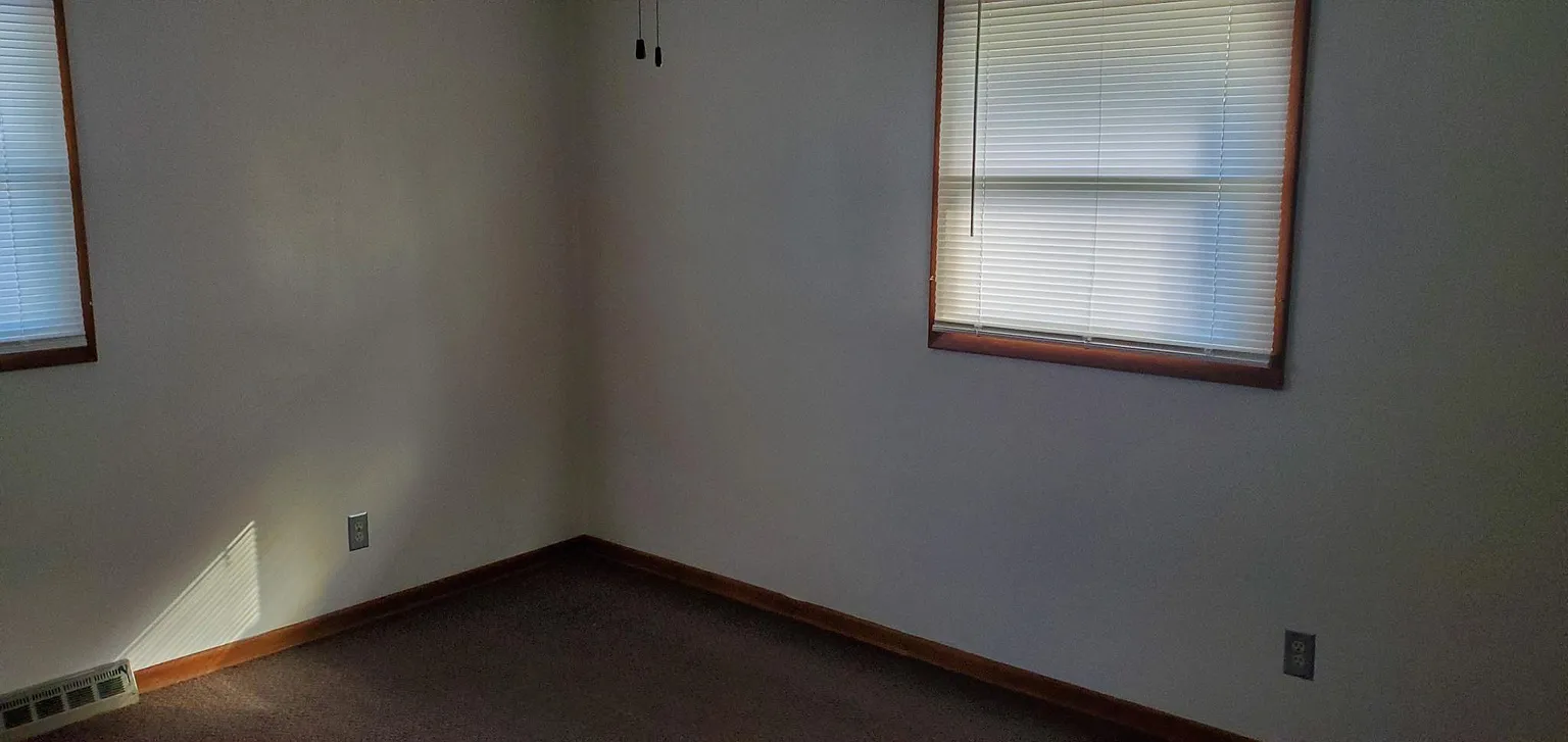 3007 Prial Ave photo 1