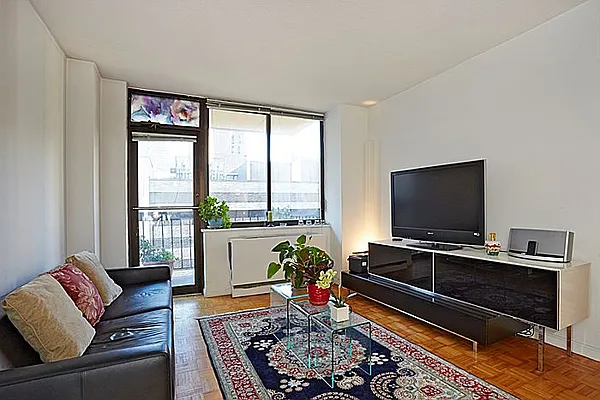 Sold by Rock Realty | media 18