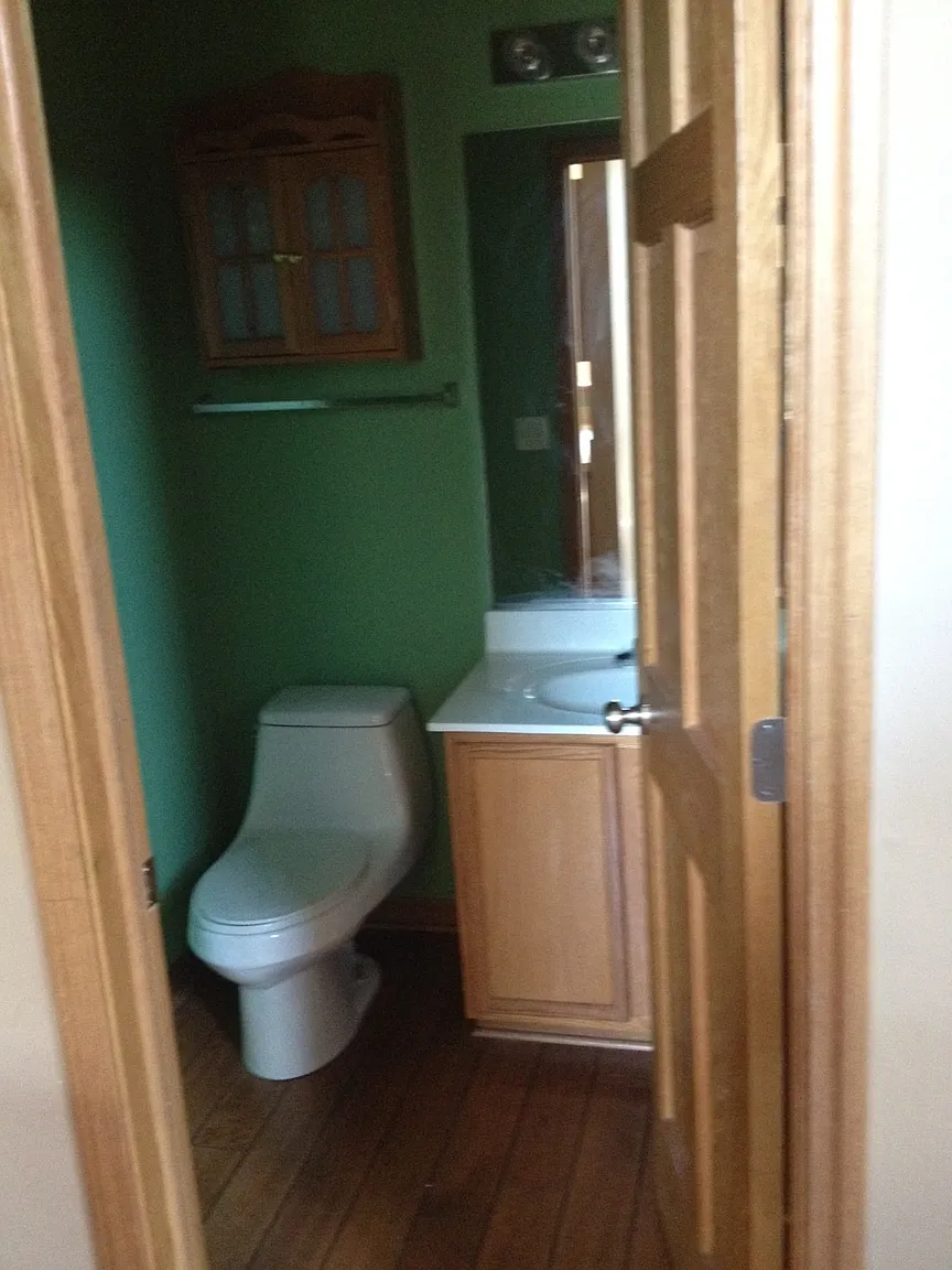1519 Peachtree Ln photo 1