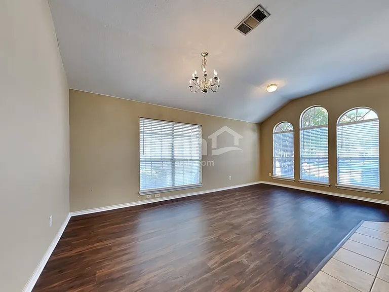 8820 Sunset Trace Dr — Photo 8