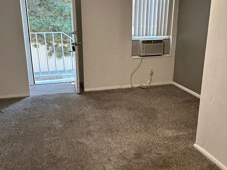 The Falls Apartments — Photo 9